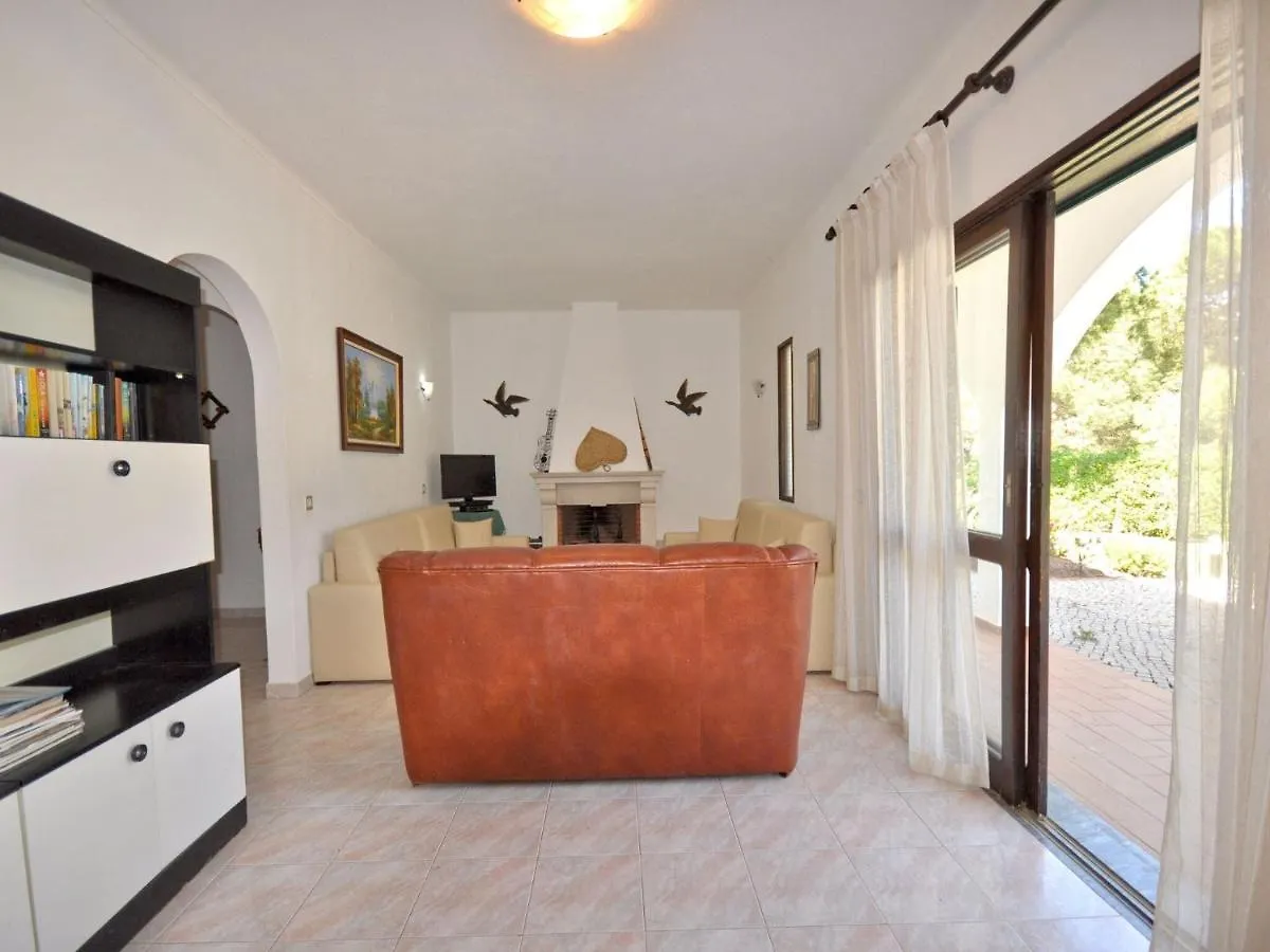 Attractive Villa In Vilamoura With Private Terrace