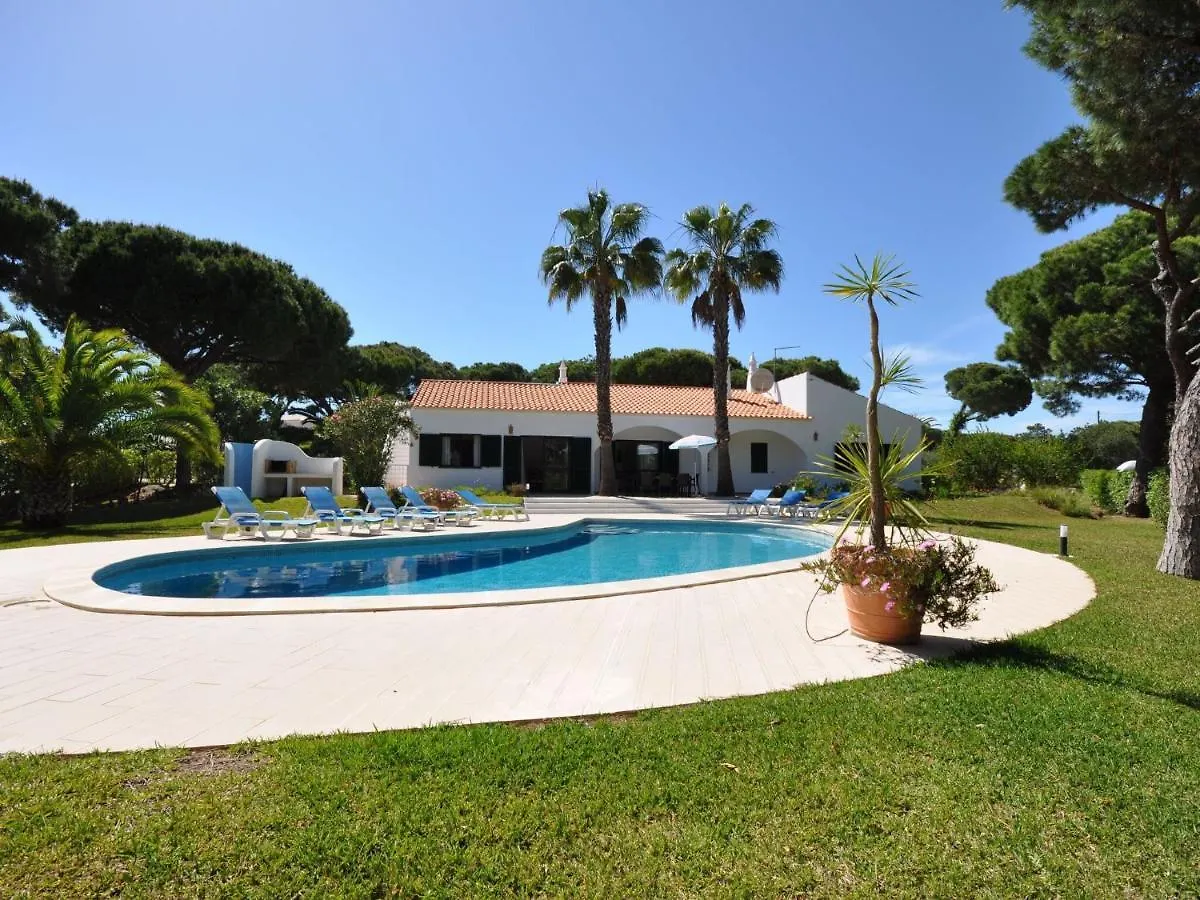 Attractive Villa In Vilamoura With Private Terrace
