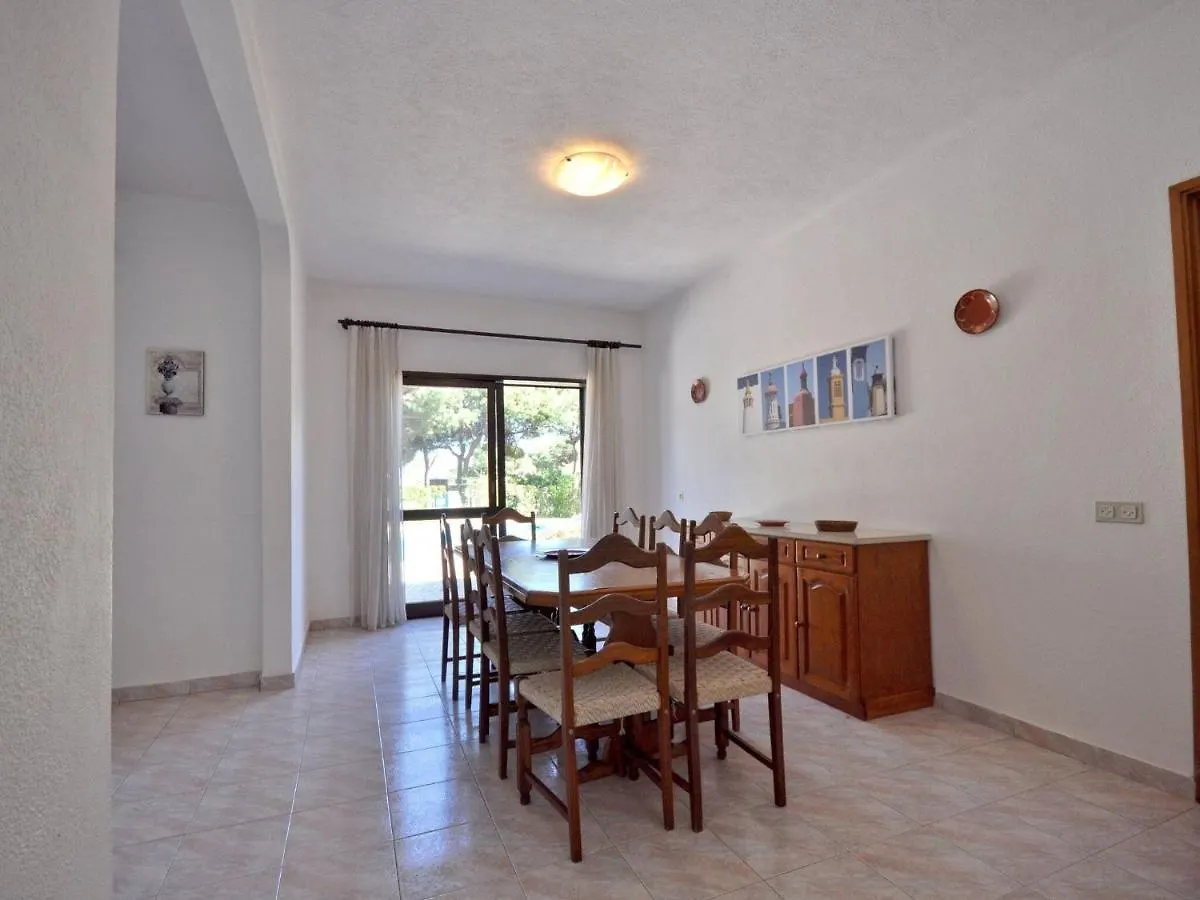 Attractive Villa In Vilamoura With Private Terrace