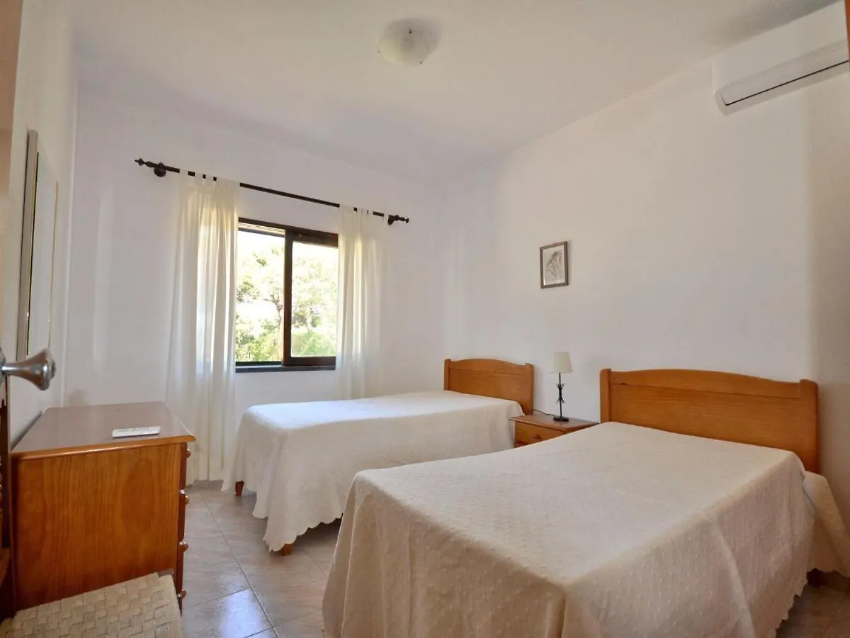 Attractive Villa In Vilamoura With Private Terrace