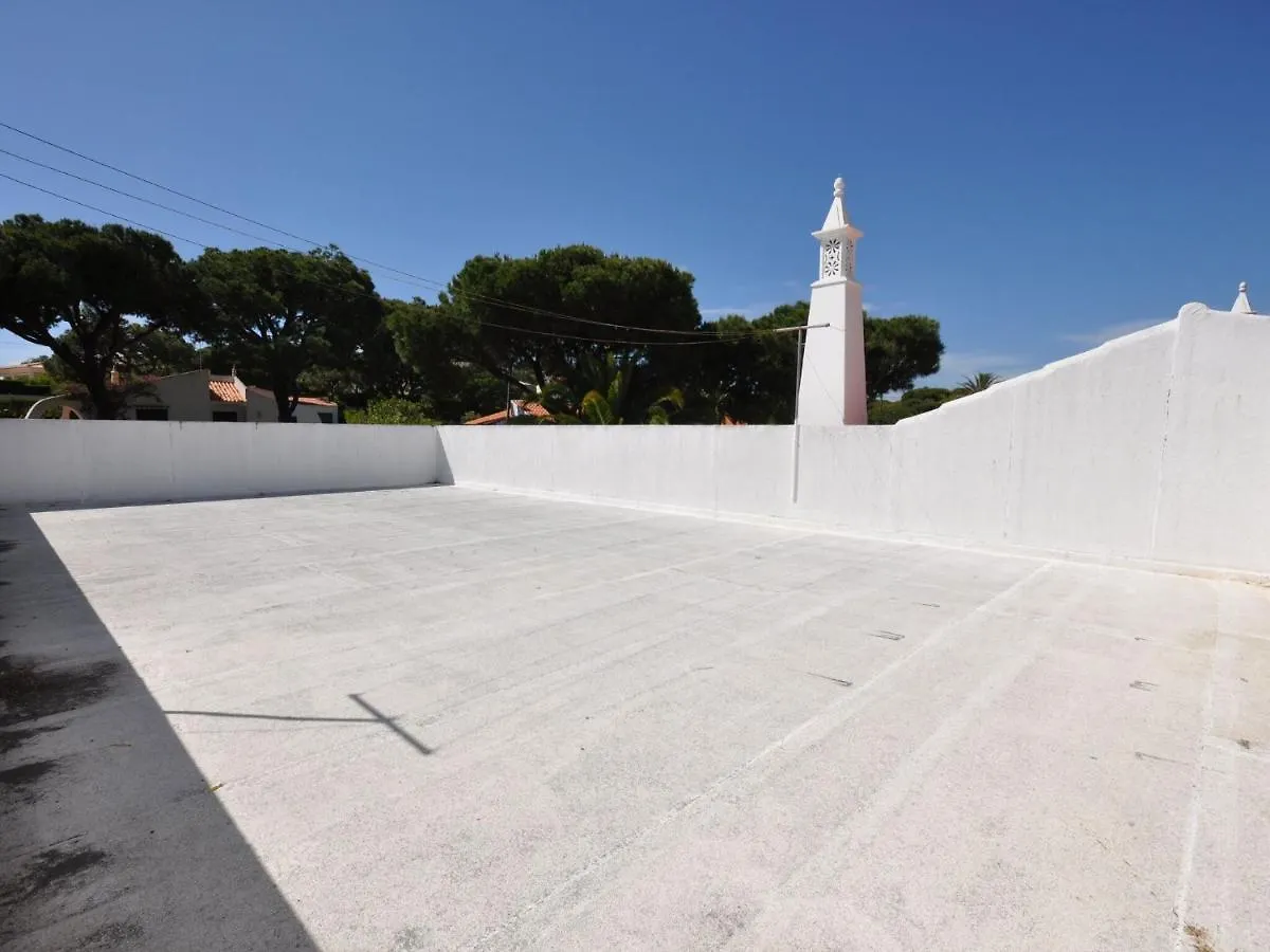 Attractive Villa In Vilamoura With Private Terrace