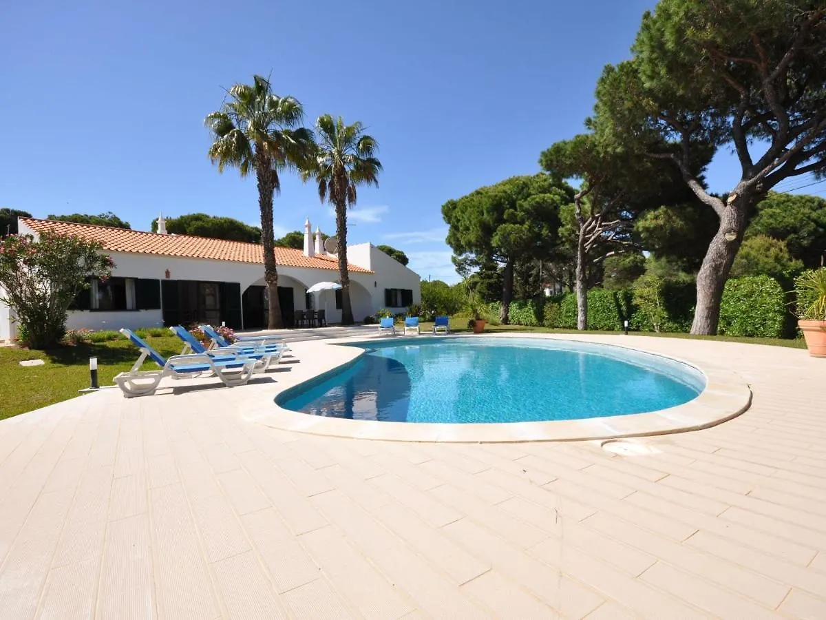 Attractive Villa In Vilamoura With Private Terrace