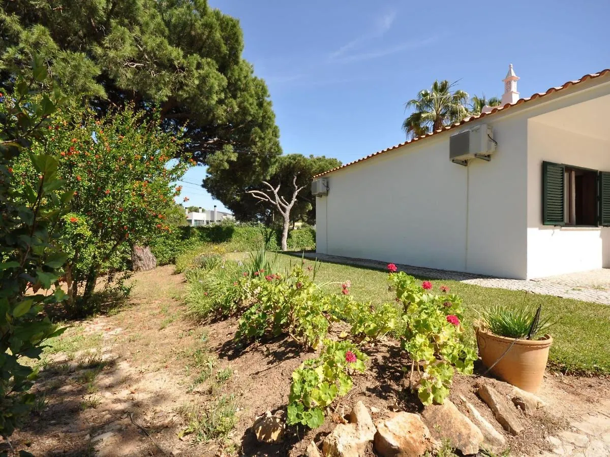 Attractive Villa In Vilamoura With Private Terrace